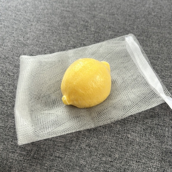 Lemon ๐ scented soap new - Picture 3 of 4